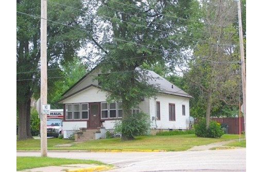 400 N Main St, Prairie Du Chien, WI 53821