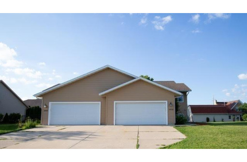 1705 Bates St, Sauk City, WI 53583