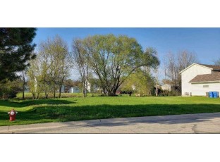 1048 Meadow St Watertown, WI 53094