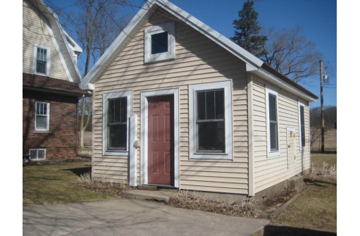 W4381 Reetz Rd, Princeton, WI 54968