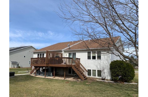 1115 St Albert The Great Dr, Sun Prairie, WI 53590