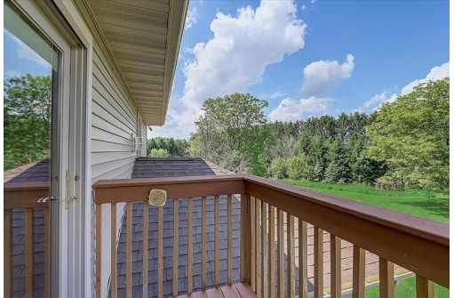 7640 Conifer Ct, DeForest, WI 53532