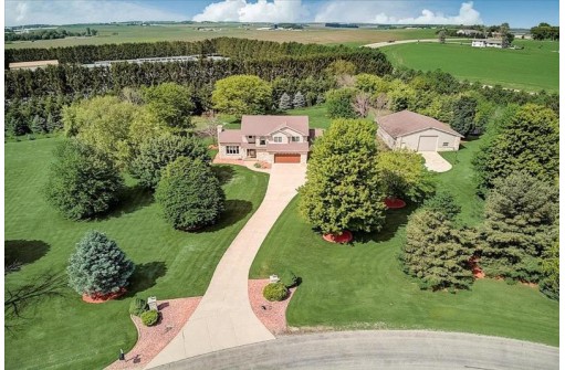 7640 Conifer Ct, DeForest, WI 53532