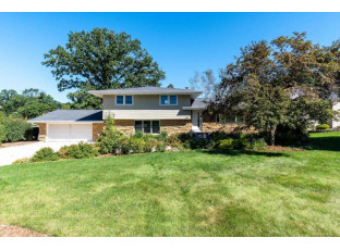 4595 Oak Springs Cir DeForest, WI 53532