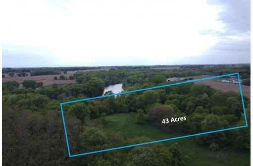 43 AC Hammond Rd, Stoughton, WI 53589