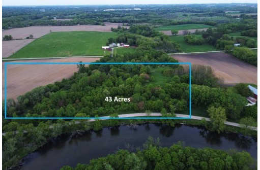 43 AC Hammond Rd, Stoughton, WI 53589