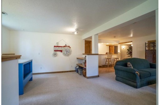 W9104 Bluewaters Pass, Cambridge, WI 53523