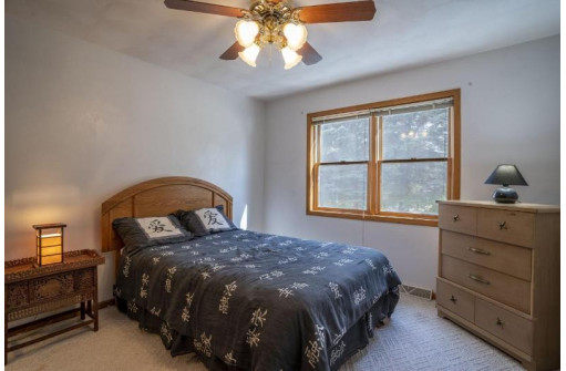 W9104 Bluewaters Pass, Cambridge, WI 53523