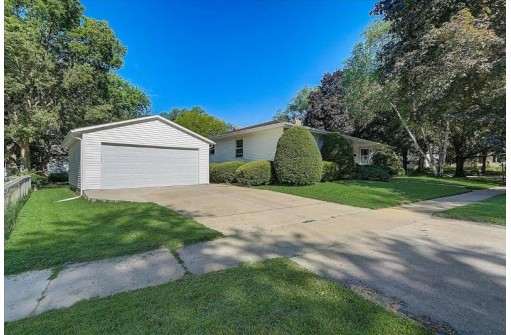 1418-1422 Loftsgordon Ave, Madison, WI 53704