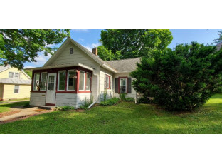 326 Blake St Baraboo, WI 53913