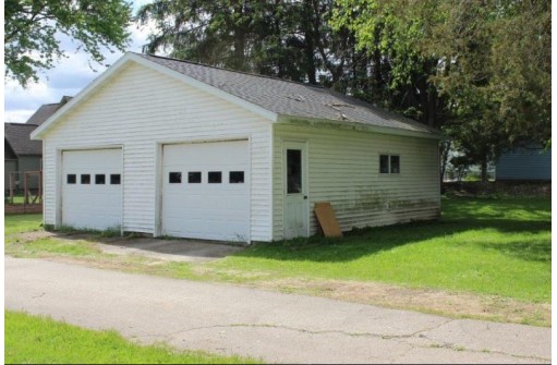 156 S Washington St, Wyocena, WI 53969