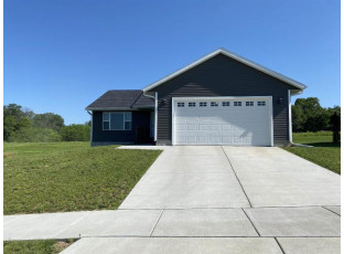 232 Dessa Rain Dr Reedsburg, WI 53959