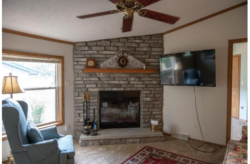 W6222 Meredith Rd, New Lisbon, WI 53950