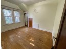 511 E Oak St, Juneau, WI 53039