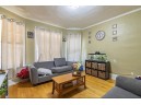 1922 W Rogers St, Milwaukee, WI 53204