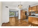 2909 Greenway Tr, Madison, WI 53719