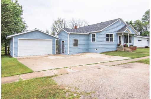 449 N Clinton St, Princeton, WI 54968