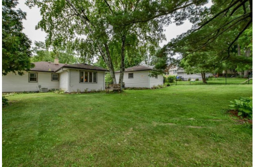 5207 Mesa Rd, Monona, WI 53716