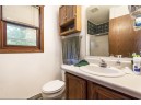 913 Engelhart Dr, Madison, WI 53713