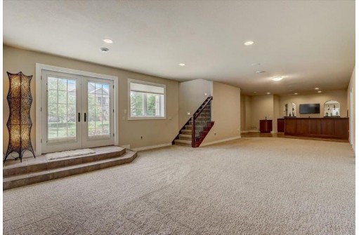 1704 Dunwoody Ln, Waunakee, WI 53597