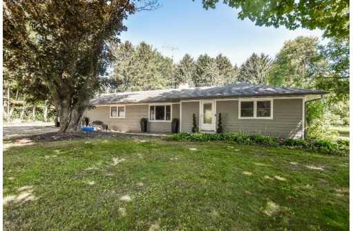 W1944 S Lawson Dr, Green Lake, WI 54941