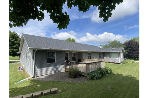 705 W Chapel St, Dodgeville, WI 53533