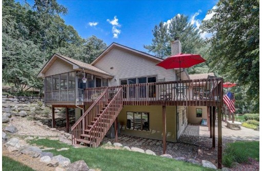 3437 Vilas Rd, Cottage Grove, WI 53527