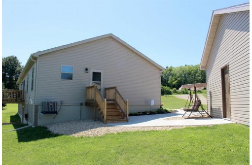 S5072 Golf Course Rd, Rock Springs, WI 53961