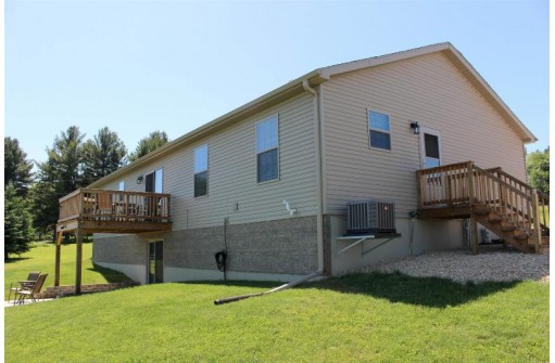 S5072 Golf Course Rd, Rock Springs, WI 53961