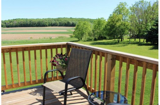 S5072 Golf Course Rd, Rock Springs, WI 53961