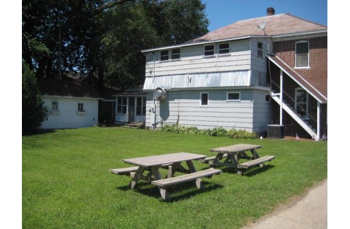 157 N Illinois St, Prairie Du Chien, WI 53821