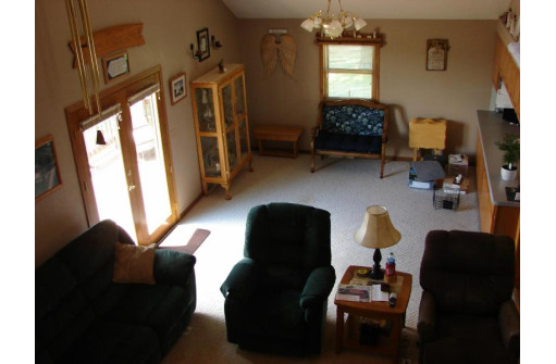 9857 County Line Rd, Livingston, WI 53554-9602