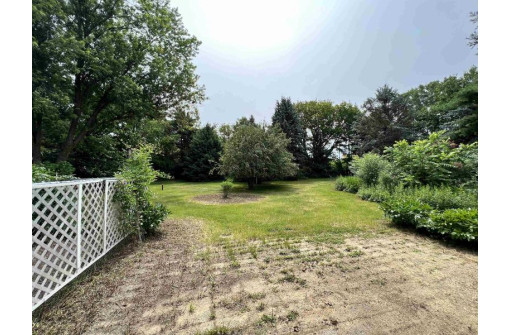 N6824 Old 26 Rd, Johnson Creek, WI 53038