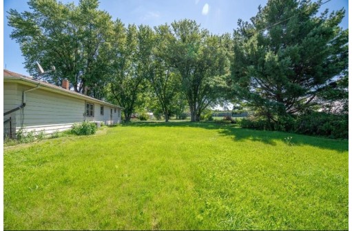 7229 Riverside Rd, Verona, WI 53593