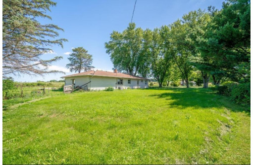 7229 Riverside Rd, Verona, WI 53593