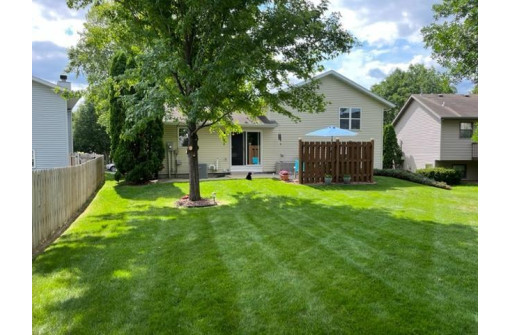 3725 Basalt Ln, Madison, WI 53719-1854