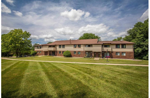 841 N Gammon Rd B, Madison, WI 53717