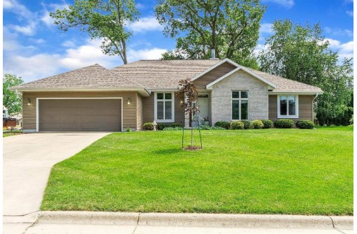 4616 Twelve Oaks Dr, Milton, WI 53563