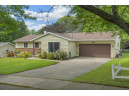 6810 Stratford Dr, Madison, WI 53719