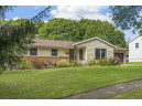 6810 Stratford Dr, Madison, WI 53719