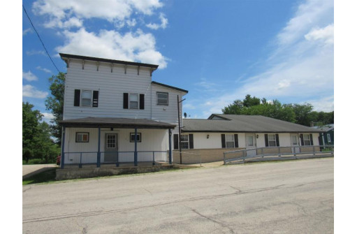 10740 Main St, Woodford, WI 53599-7100