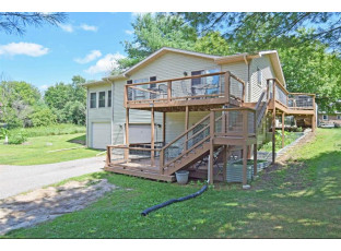 S1380 E Redstone Dr La Valle, WI 53941