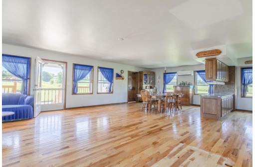 N7352 Wettach Rd, Monticello, WI 53570