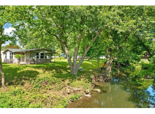 315 Bridge St Mazomanie, WI 53560