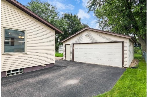 301 Acewood Blvd, Madison, WI 53714