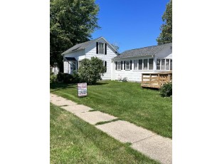 319 W Pine St Lancaster, WI 53813