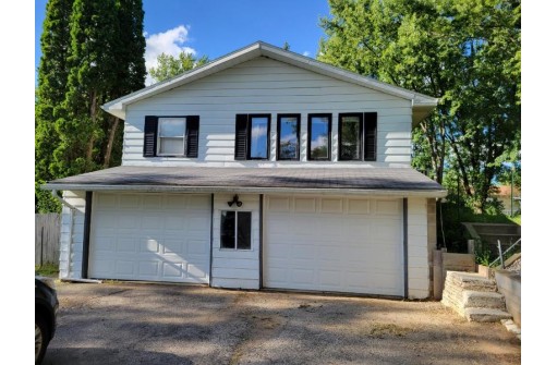 4634 County Road B, Oregon, WI 53575