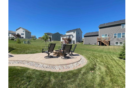 6032 E Linden Pky, McFarland, WI 53558