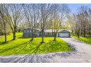 W7625 Shagbark Rd, Whitewater, WI 53190