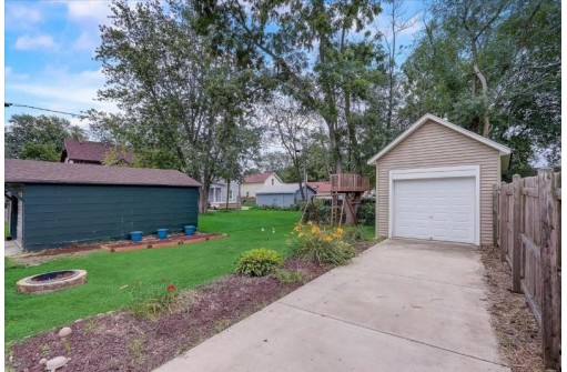 309 S 4th St W, Fort Atkinson, WI 53538